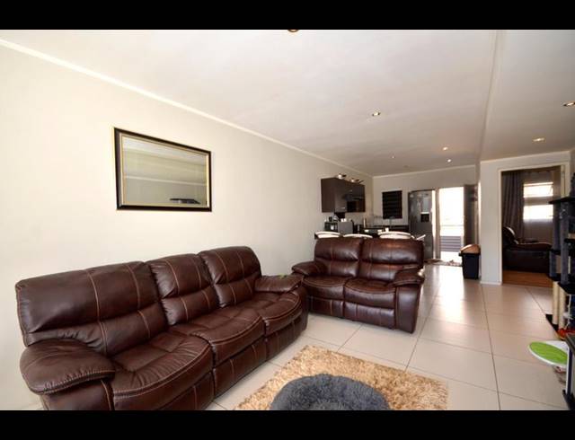 2 BEDROOM APARTMENT FOR SALE IN EDENBURG